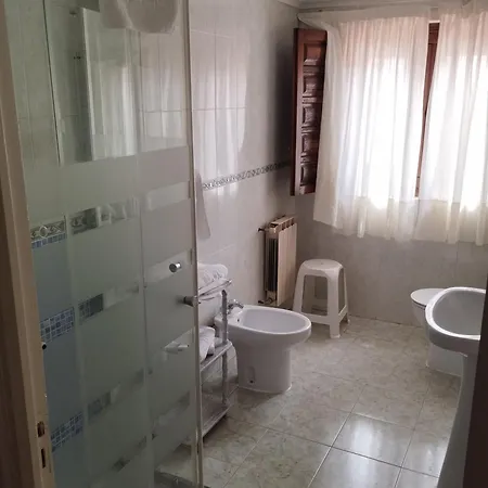 Hidalgos מלון 2*