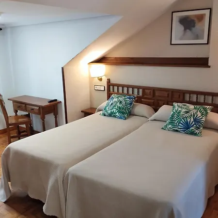 Hidalgos סנטילנה דל מר