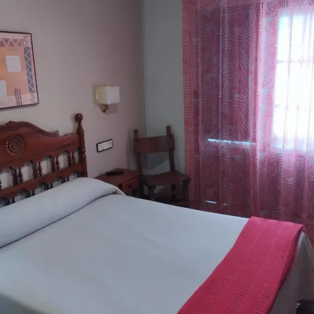 Hidalgos מלון 2*